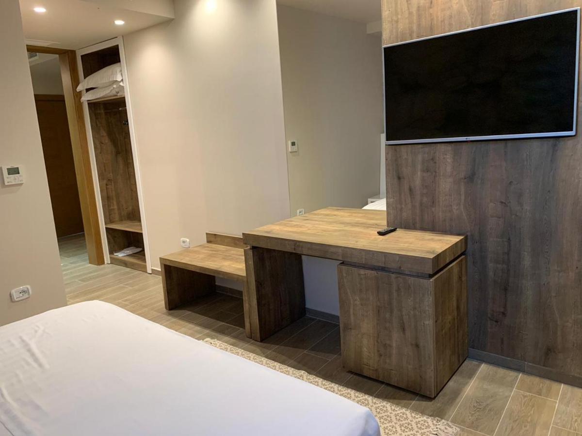 Hotel Kristera Влёра Экстерьер фото