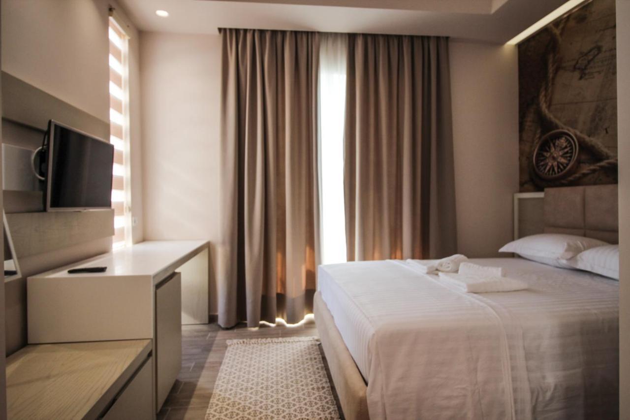 Hotel Kristera Влёра Экстерьер фото